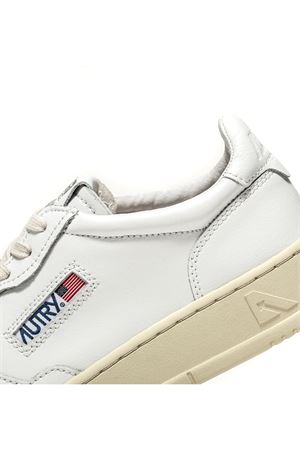 Medalist Low Sneakers In White Leather AUTRY | AULMLL15WHT