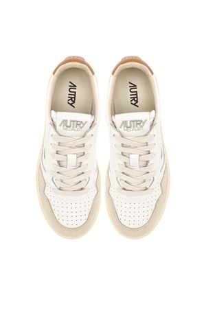 White and Brown Medalist Low Sneakers AUTRY | AULMLS02WHTBRNSUG