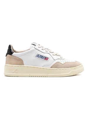 Medalist Low Sneakers In White And Black AUTRY | AULMLS21WHTBLK