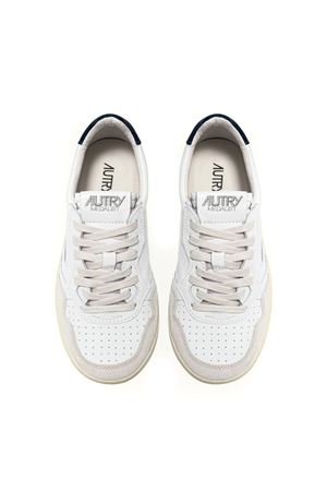 Sneakers Medalist Low Bianca E Blu E Beige AUTRY | AULMLS28WHTBLUE