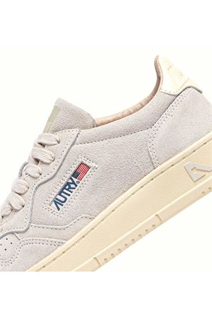 Medalist Low Sneakers In Grey Nabuck AUTRY | AULMUH01MARBLEWHT