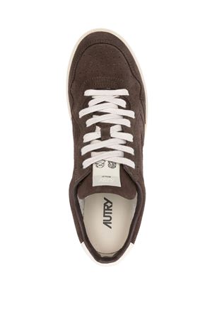 Medalist Low Sneakers In Brown Nabuck AUTRY | AULMUH08MOKAWHT