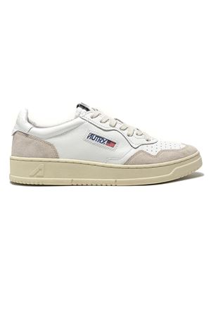 Medalist Low Sneakers In White And Beige AUTRY | AULWLS33WHITE