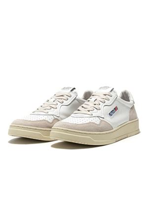 Medalist Low Sneakers In White And Beige AUTRY | AULWLS33WHITE
