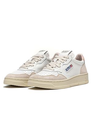 Medalist Low Sneakers In White And Powder AUTRY | AULWLS37WHTPOW
