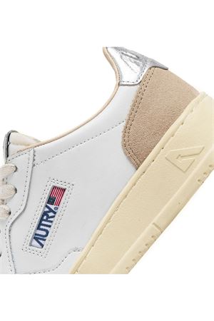 Medalist Low Sneakers In White And Silver Leather AUTRY | AULWLS74WHTSILVER