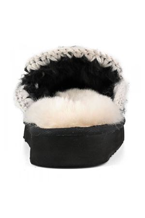 Black Eskimo slipper in double-face sheepskin MOU | FW101125ABKWHI