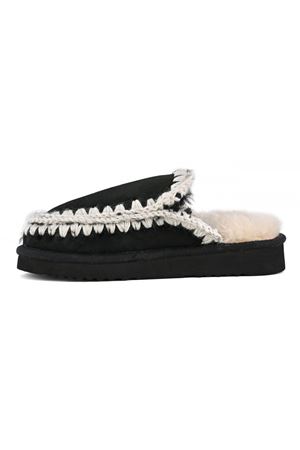 Black Eskimo slipper in double-face sheepskin MOU | FW101125ABKWHI