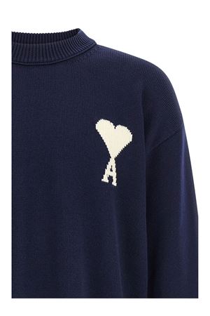 Maglione girocollo in lana e cotone blu AMI | UKS859KN0156WA116