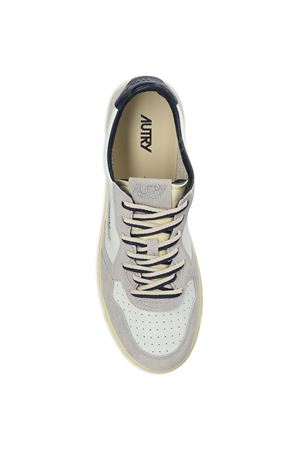 Sneakers Medalist Low In Pelle Bianca E Suede Grigia AUTRY | AULMBW04.