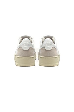 Medalist Low Sneakers In White And Beige AUTRY | AULMLS33.