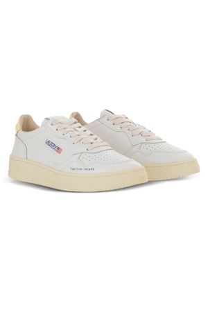Sneakers Medalist Low In Pelle Bianca E Gialla AUTRY | AULWDL02.