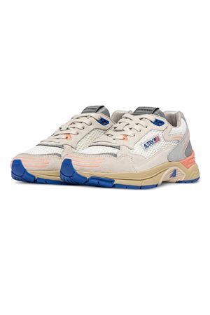 Sneakers Hyperway In Mesh E Suede Bianca e Rosa AUTRY | HYLWHU02.