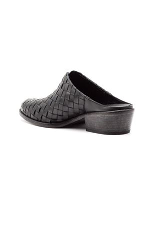 Sabot in pelle intrecciata nera CURIOSITÀ | 2922NERO