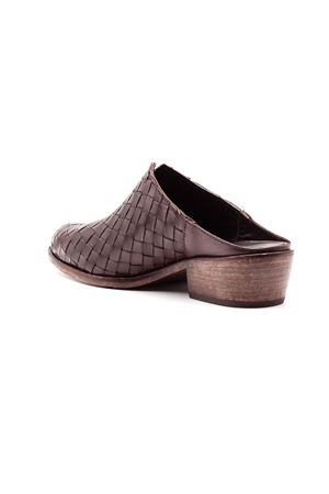 Sabot in pelle intrecciata testa di moro CURIOSITÀ | 2922TMORO