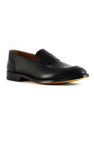 Black leather loafers DOUCAL'S | DU3268ORVNUY007NN00.