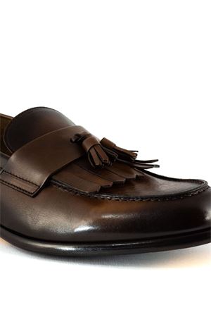 Dark brown burnt leather loafer DOUCAL'S | DU3399STRAUY188MM04.