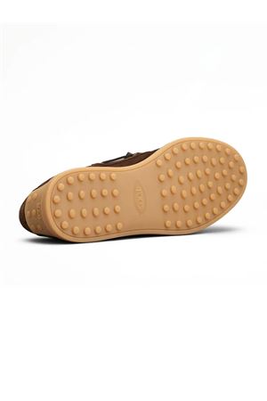 Scarpa da Barca in Pelle Scamosciata marrone TOD'S | XXM78L0JP00RE0S611